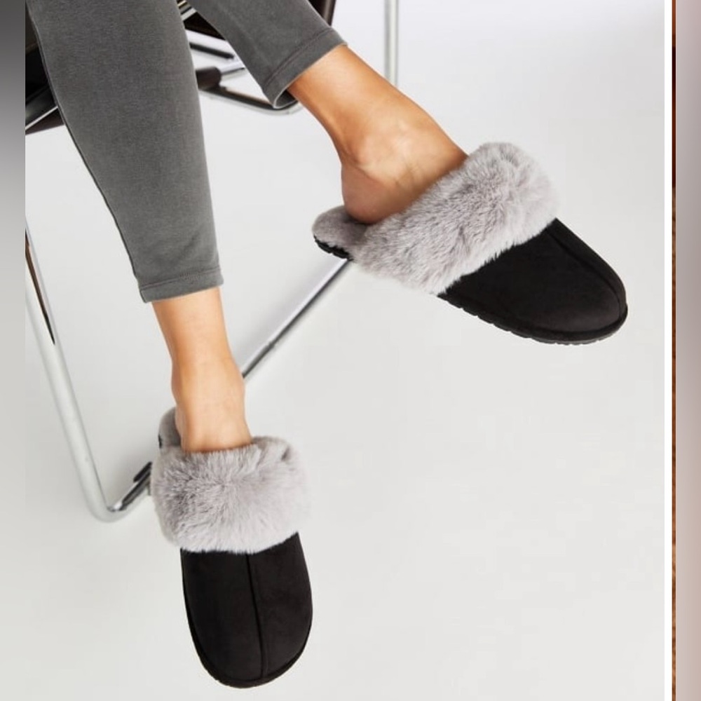 Women’s Just Fab Harper Slippers Black Suede with Faux Gray Fur size M